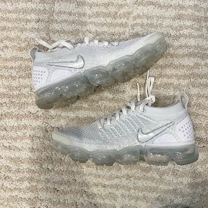 WOMEN'S NIKE AIR VAPORMAX FLYKNIT